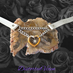 Gold & White Ombre Heart Choker Necklace – Faux Leather with Sun Charm, Romantic